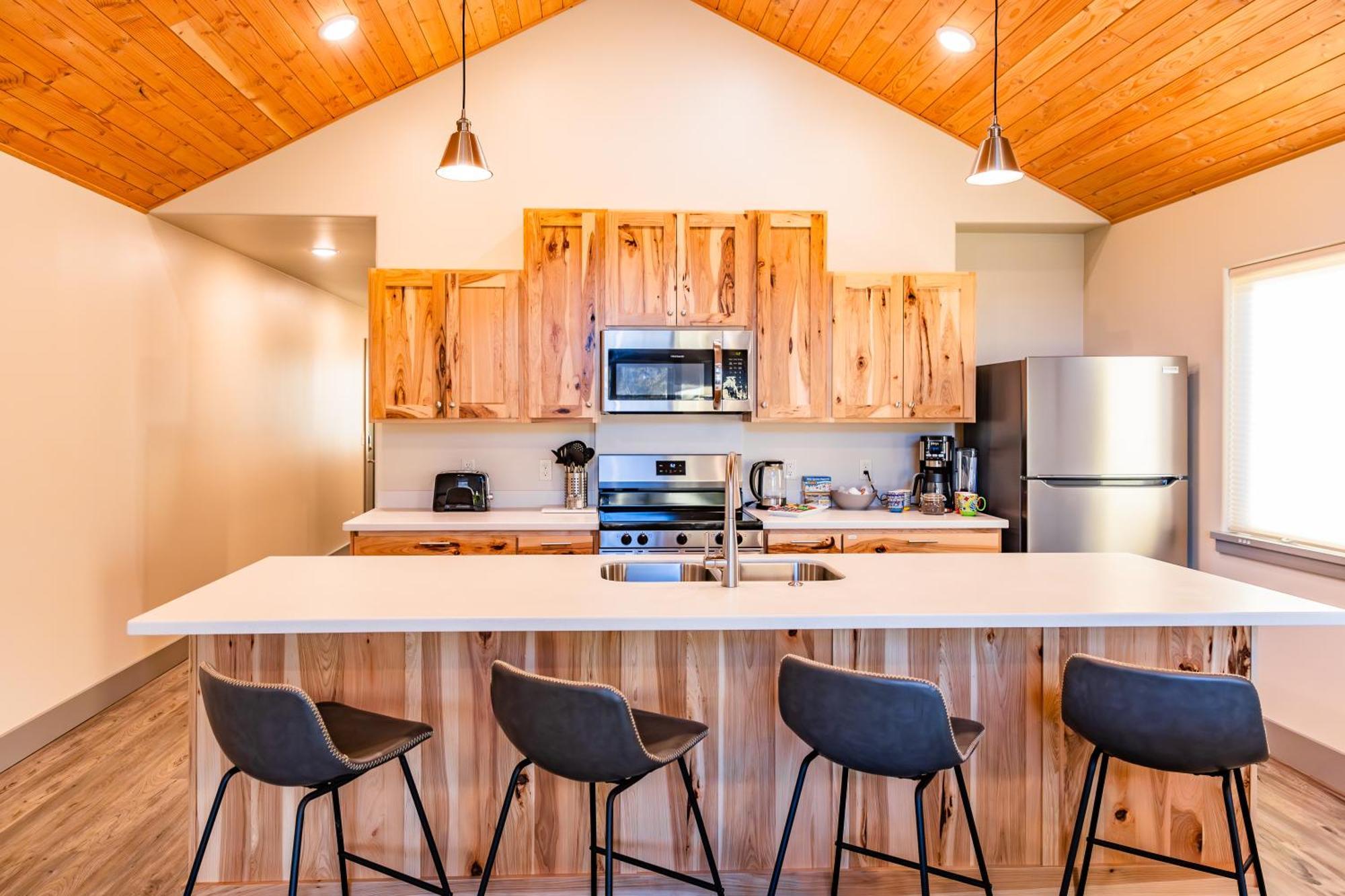 Lakeshore Lodging Suites ホーマー エクステリア 写真