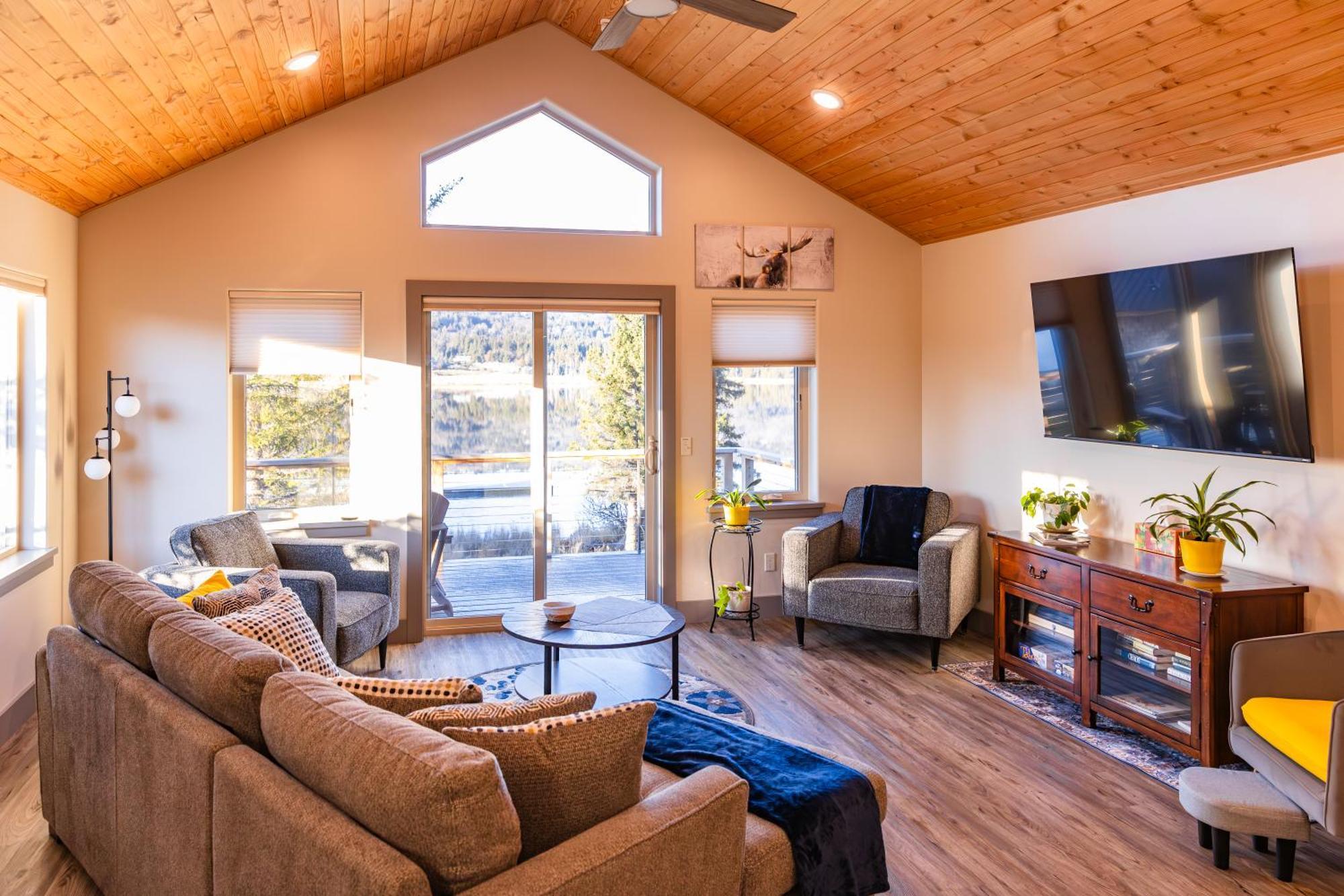 Lakeshore Lodging Suites ホーマー エクステリア 写真