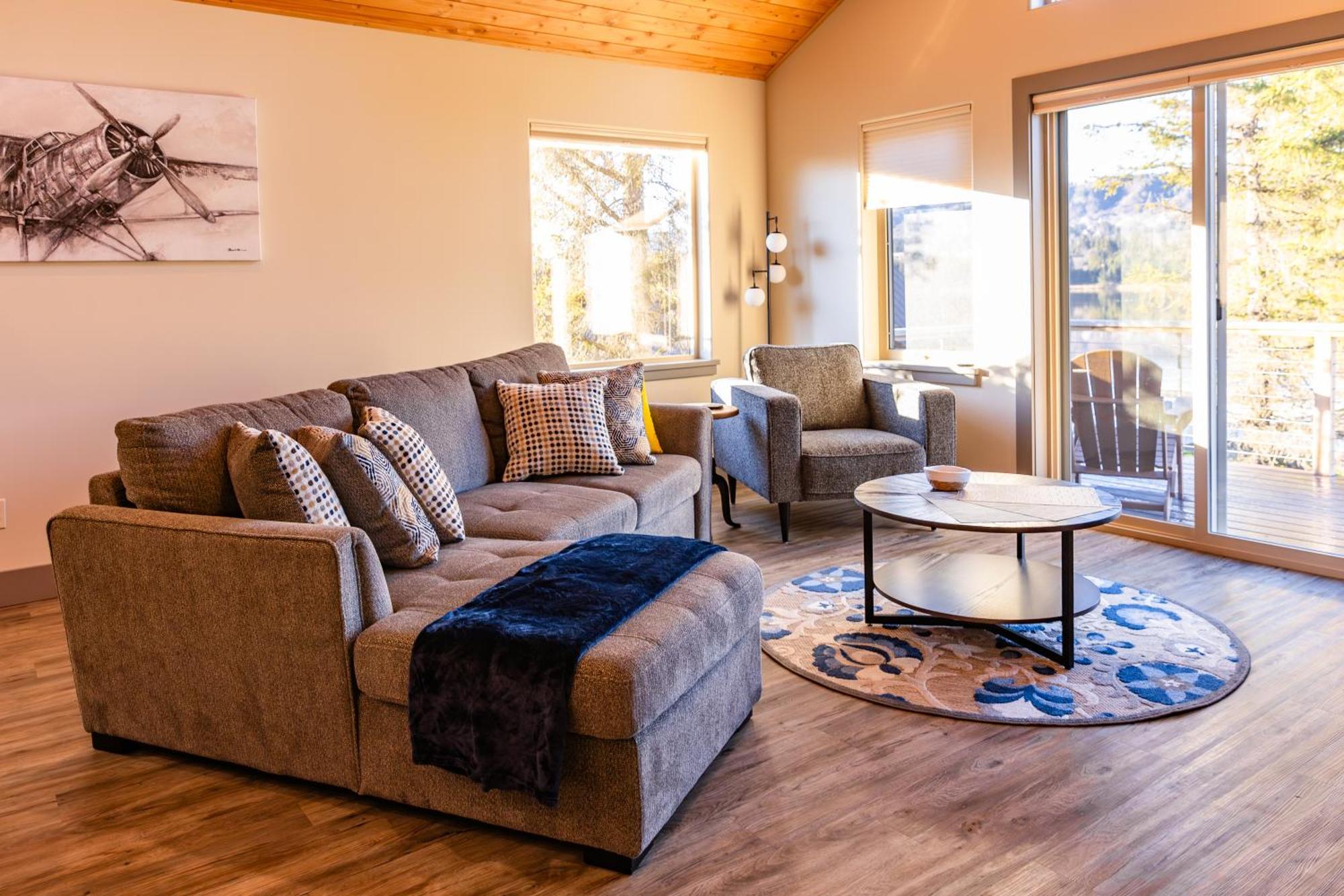 Lakeshore Lodging Suites ホーマー エクステリア 写真